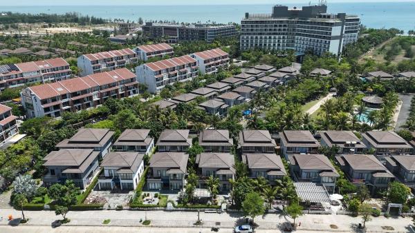 Sonasea Seaside Villas by Sunset Host – Shared Big Swimming Pool
