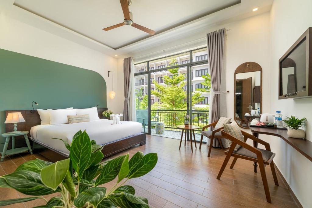 Phòng Deluxe Giường Đôi Có Ban Công | Phiếu ưu đãi 1 năm cho phép khách thoải mái thay đổi ngày lưu trú