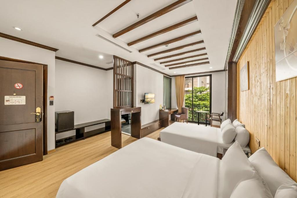 Suite Gia Đình Có Ban Công