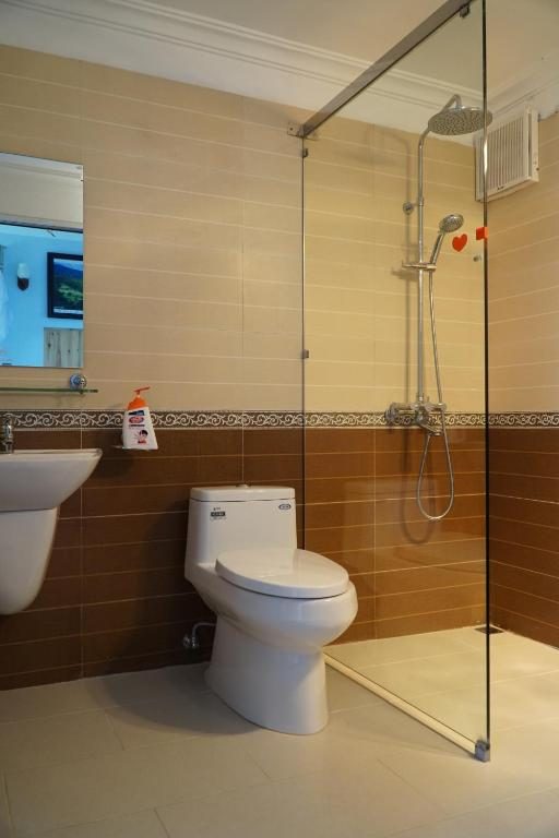 Phòng Deluxe Giường Đôi Có Ban Công