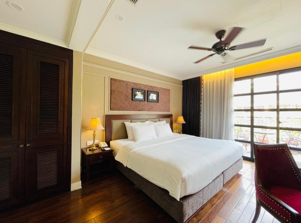 Suite Nhìn Ra Thành Phố