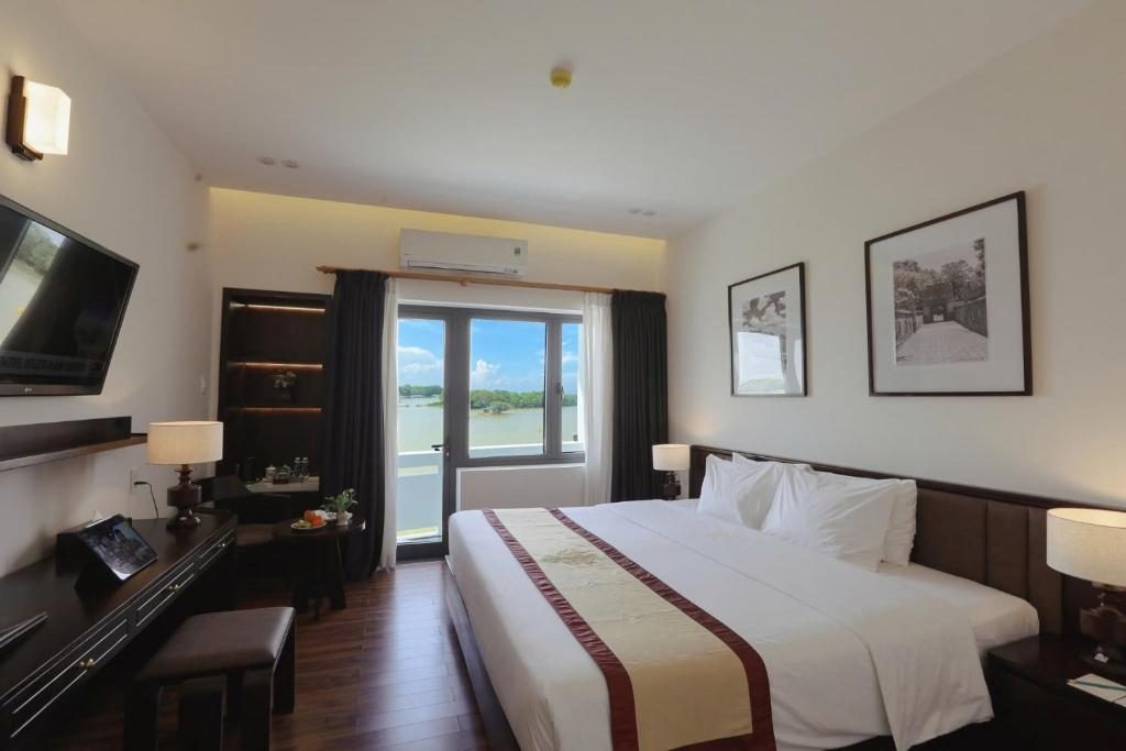 Phòng Premium Giường Đôi Nhìn Ra Sông