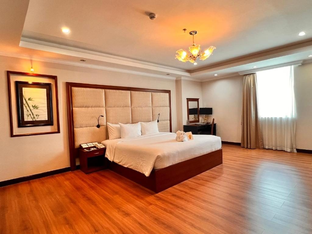 Grand Suite with In-room Sauna
