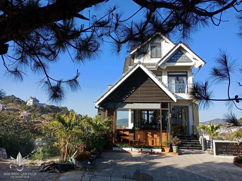 Hoa Ngoc Lan – The Orchid Villa Dalat