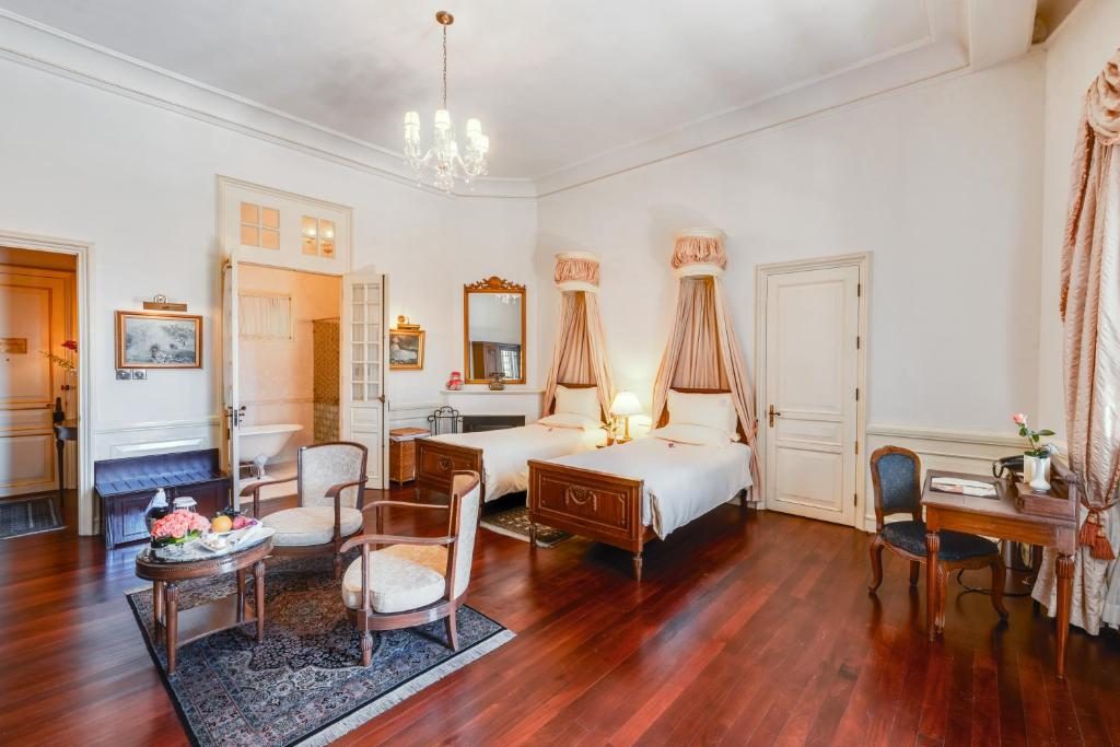 Luxury without Balcony – High Tea Inclusive