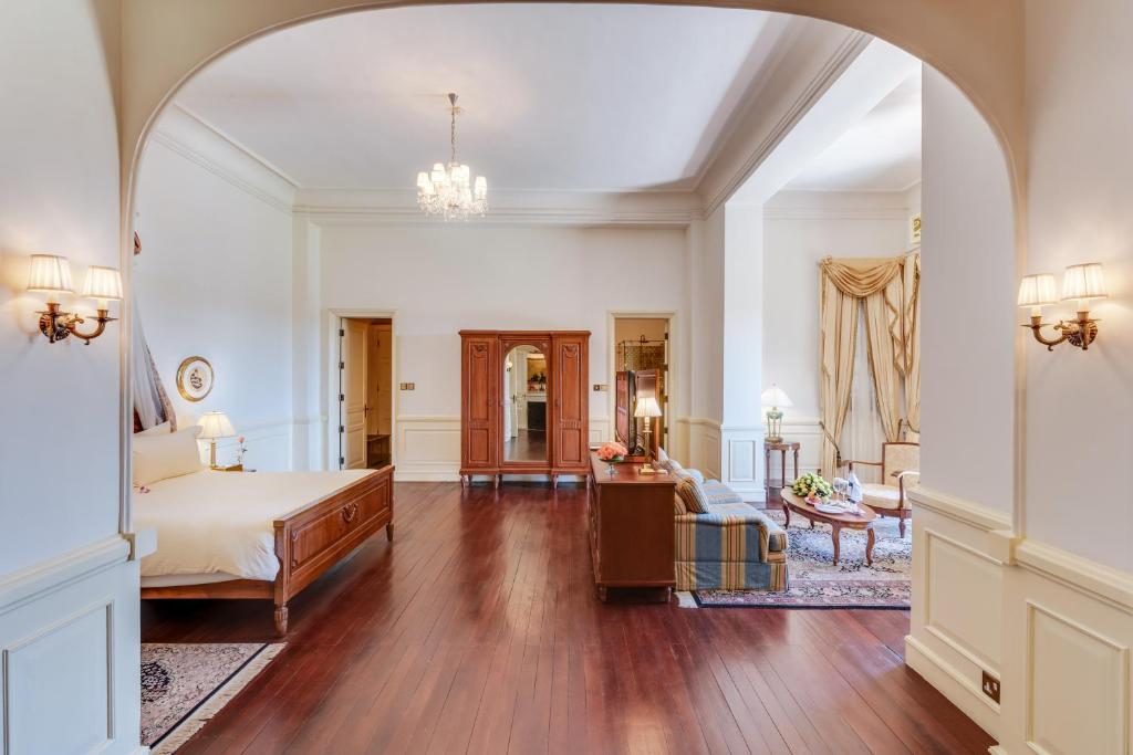 Suite – High Tea Inclusive