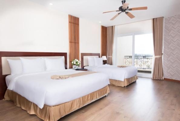Suite Junior Cho 3 Người Nhìn Ra Thành Phố