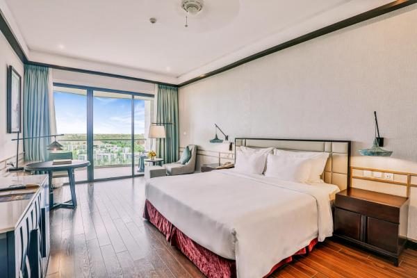 Phòng Đôi Deluxe với ban công và Nhìn ra Khu vườn
