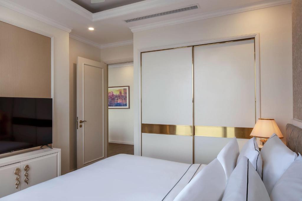 Suite Panoramic Riverview with Balcony and Bathtub