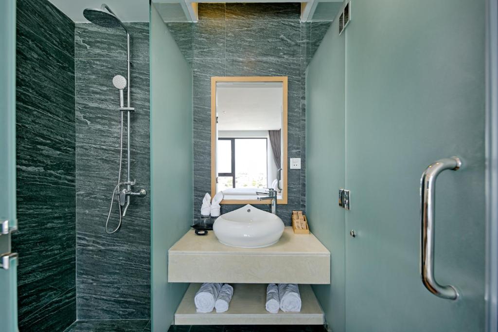 Phòng Deluxe 2 Giường Đơn Nhìn Ra Thành Phố