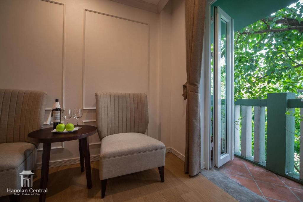 Suite Gia Đình Có Ban Công
