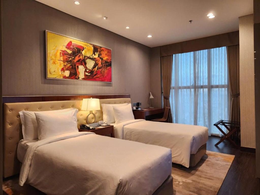 Grand Studio Twin with one-time Complimentary Minibar