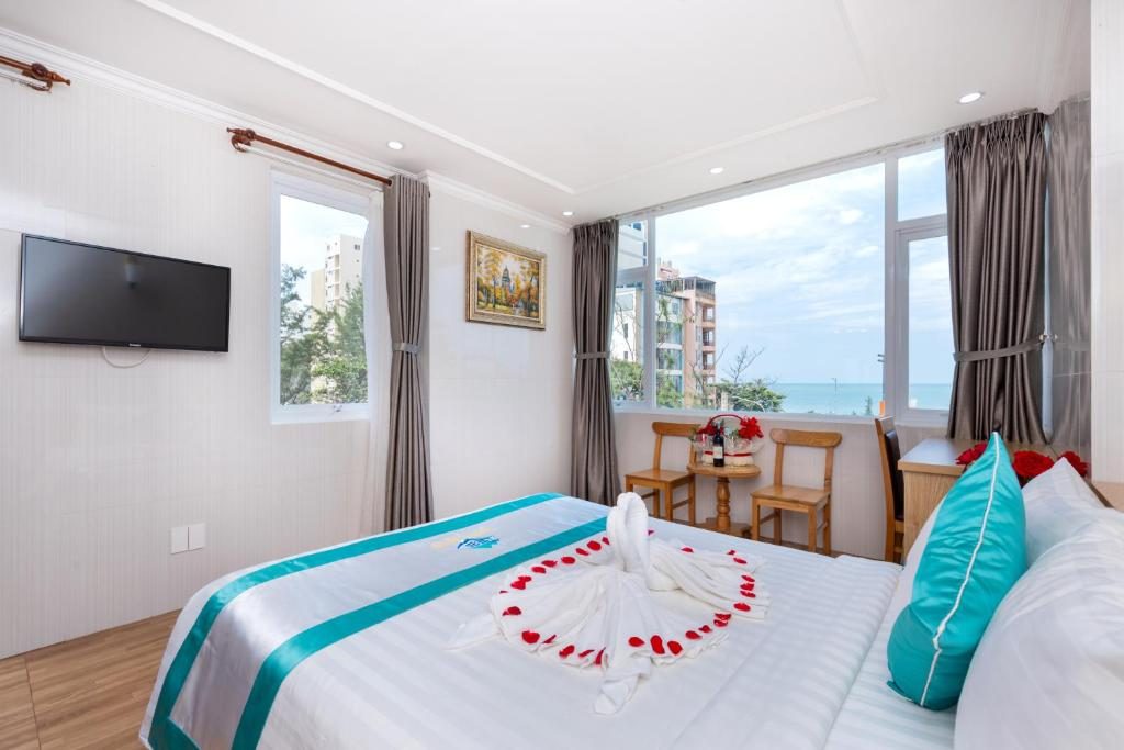 Phòng Deluxe Giường Đôi Nhìn Ra Biển Từ Phía Bên Cạnh