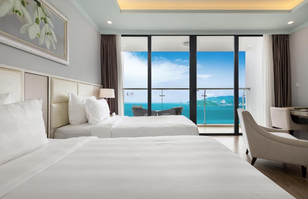 Studio Twin Oceanfront View – Free Jjimjilbang tickets