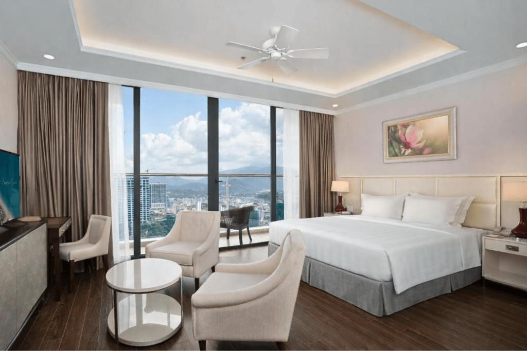 Studio Có Giường Cỡ King Nhìn Ra Thành Phố – Miễn Phí Cho 2 Trẻ Em Dưới 12 Tuổi