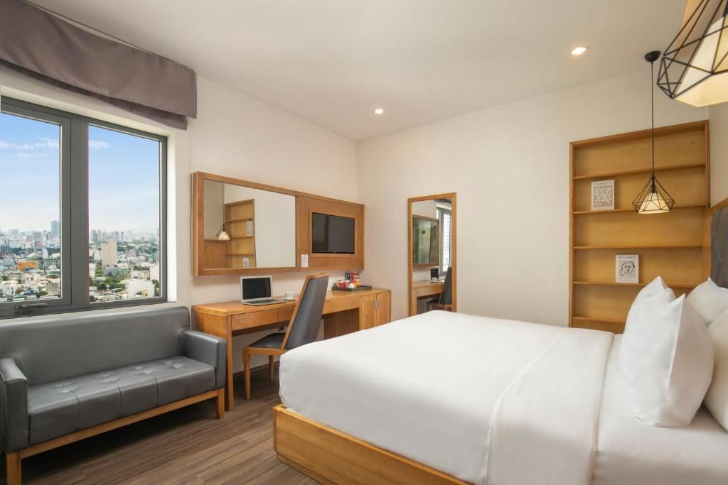 Phòng Deluxe Giường Đôi Nhìn Ra Thành Phố