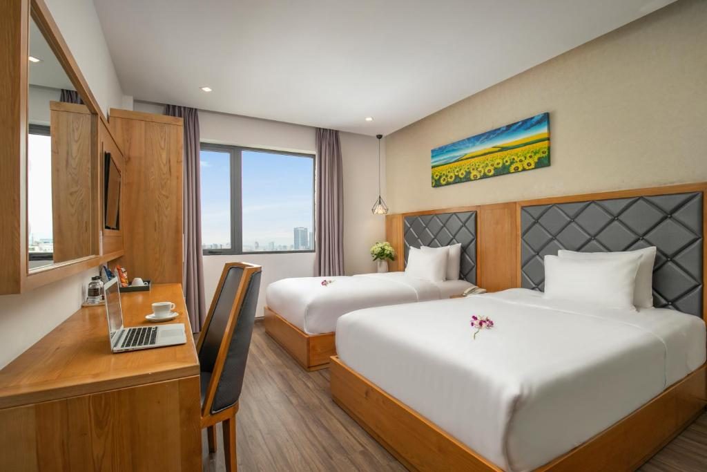Phòng Deluxe 2 Giường Đơn Nhìn Ra Thành Phố