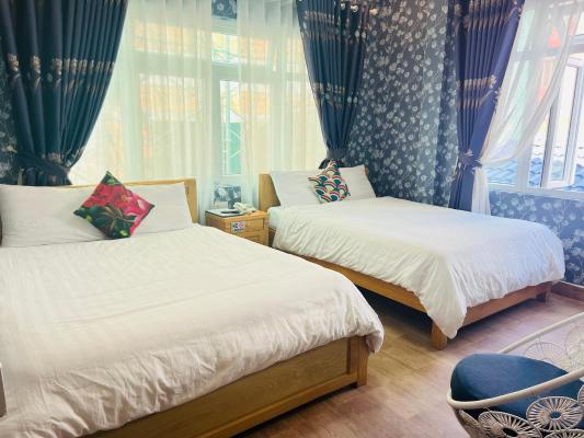 Phòng 4 Người Có Phòng Tắm Riêng