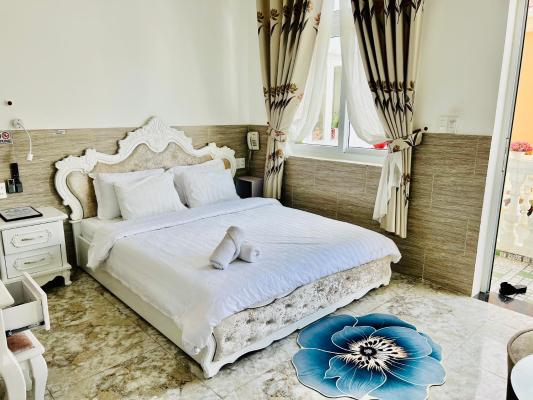 Phòng Deluxe Giường Đôi Có Bồn Tắm