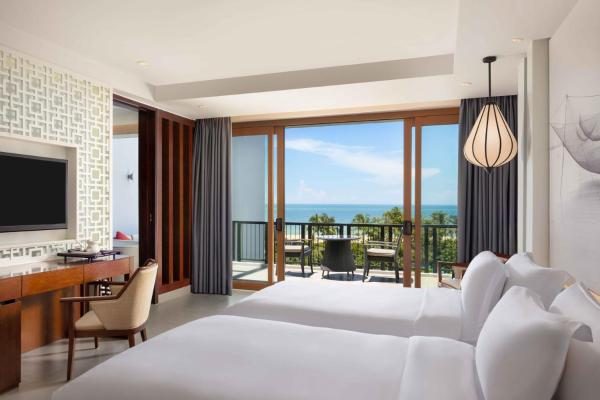 Phòng Grand 2 Giường Đơn Có Ban Công Nhìn Ra Biển
