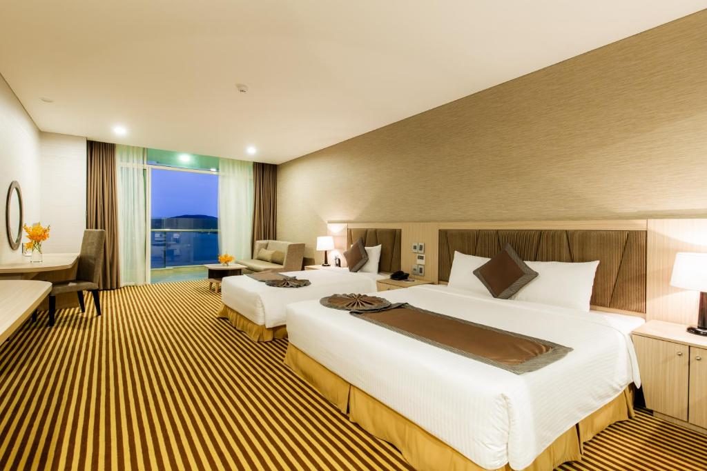 Phòng Deluxe 3 Người Nhìn Ra Biển