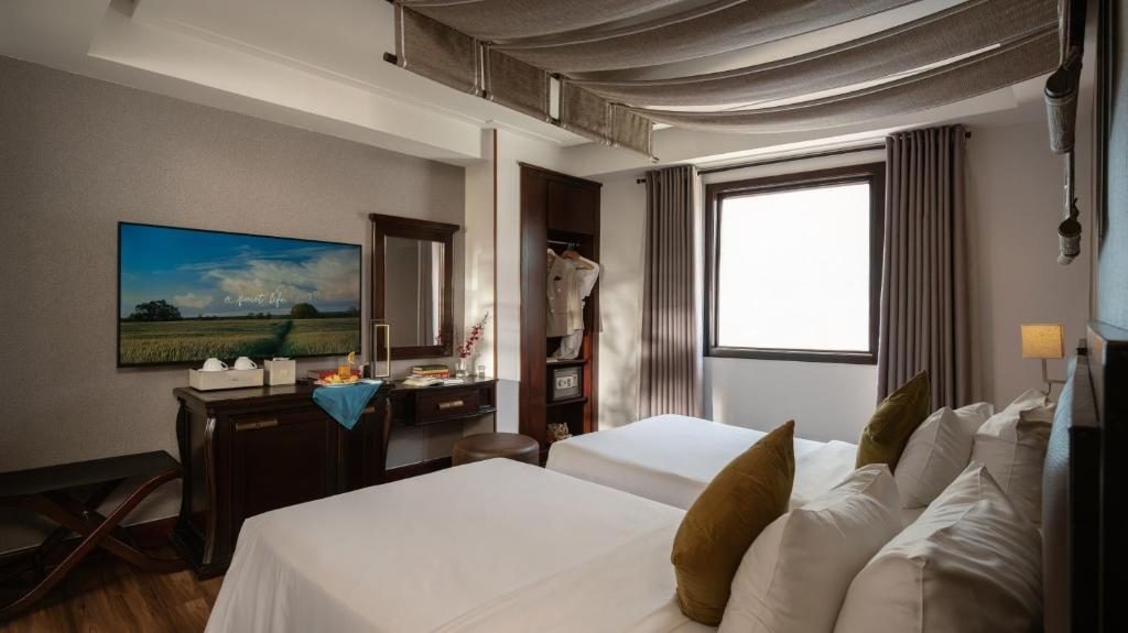 Deluxe Twin Room (Daily free Minibar & (1) time Afternoon Tea)
