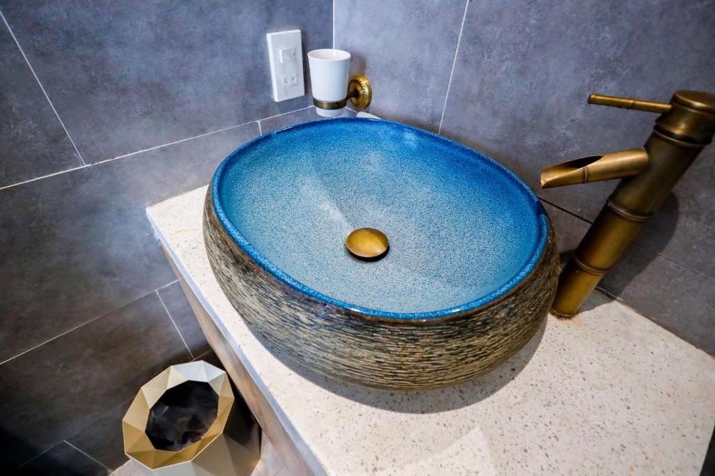 Phòng Giường Đôi Có Ban Công