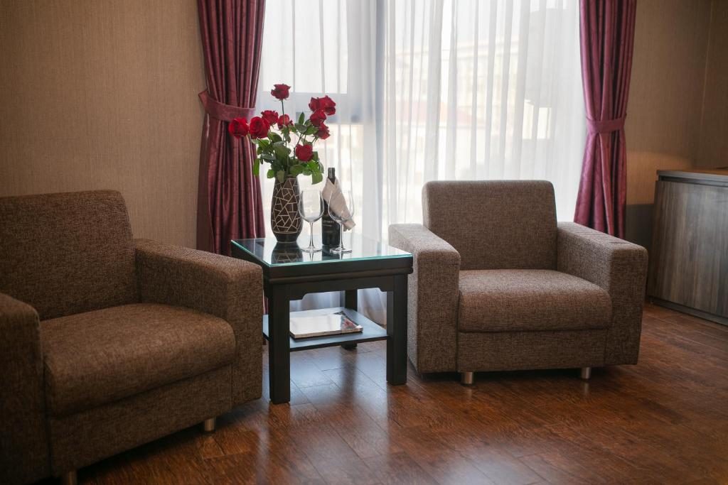 Suite Nhìn Ra Thành Phố