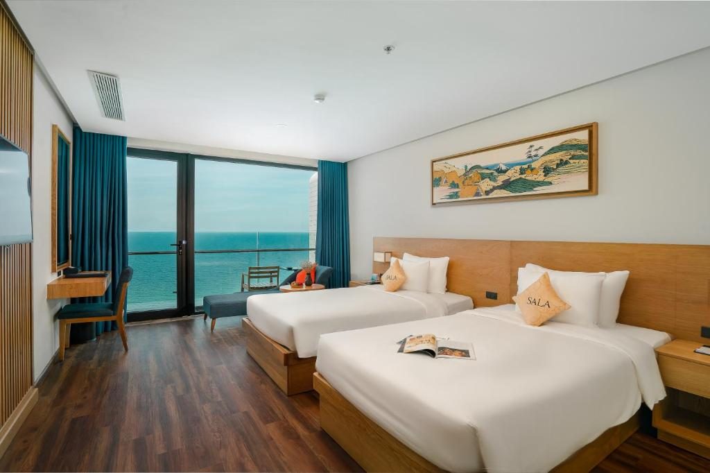 Special Offer – Deluxe Twin Room with Balcony and Sea View