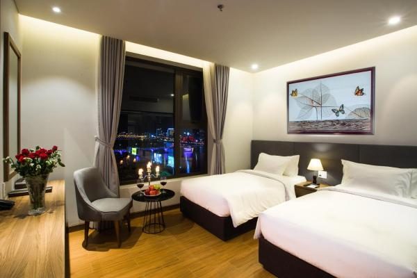 Phòng Superior 2 giường đơn nhìn ra cảnh thành phố