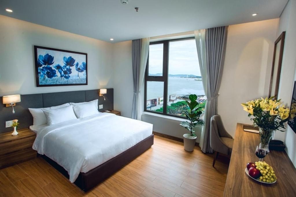 Phòng Superior Giường Đôi Nhìn Ra Một Góc Sông