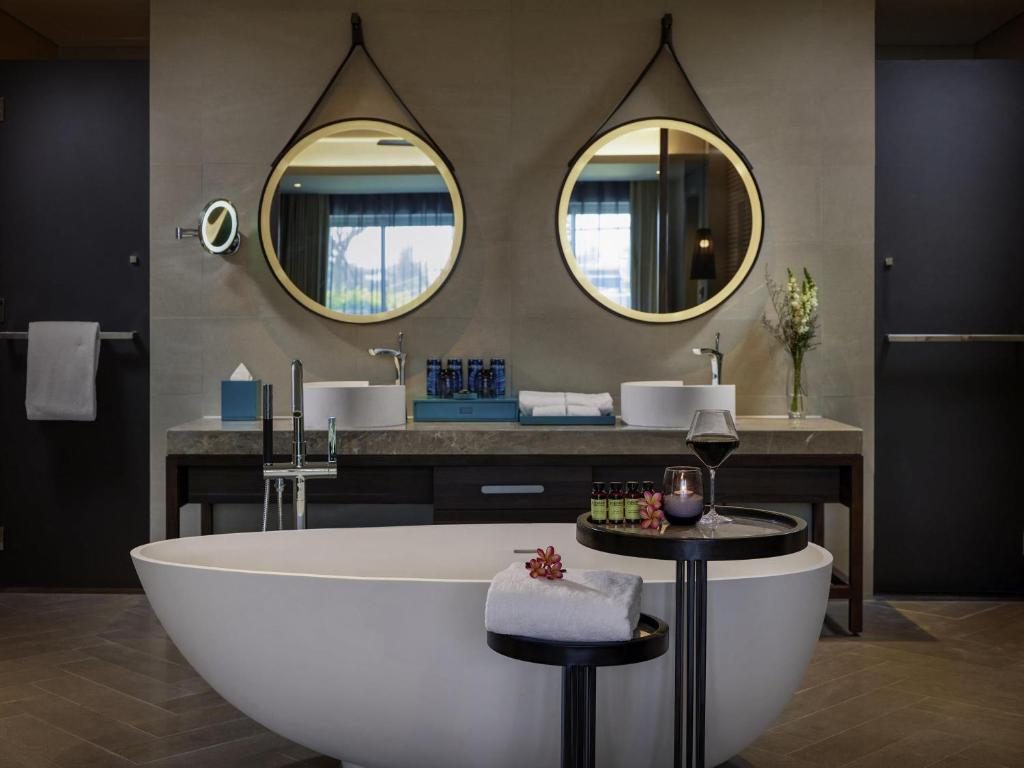 Two-Bedroom Executive Family Suite with Resort View