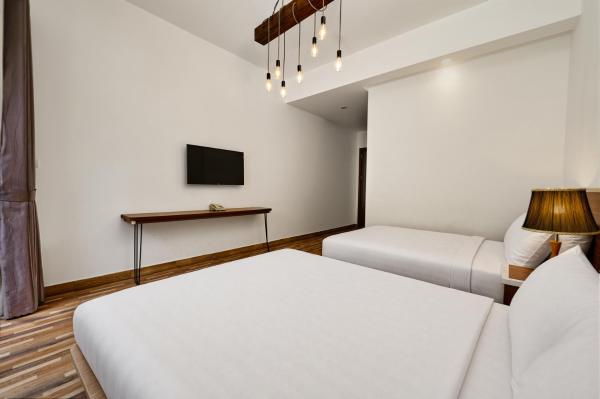 Phòng 2 Giường Đơn Nhìn Ra Khu Vườn