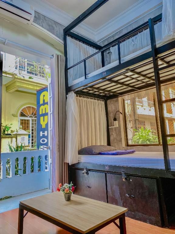Giường trong Phòng ngủ tập thể Nữ 4 Người