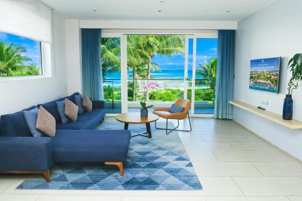 2 Bedrooms Villa, with Terrace, Beach Front – King Beds