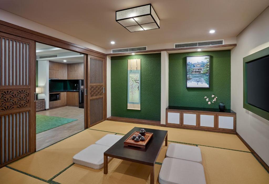 Three Bedroom Villa with Private Onsen