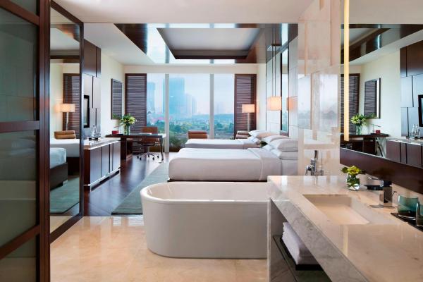Deluxe Double, Guest room, 2 Double, Lake View