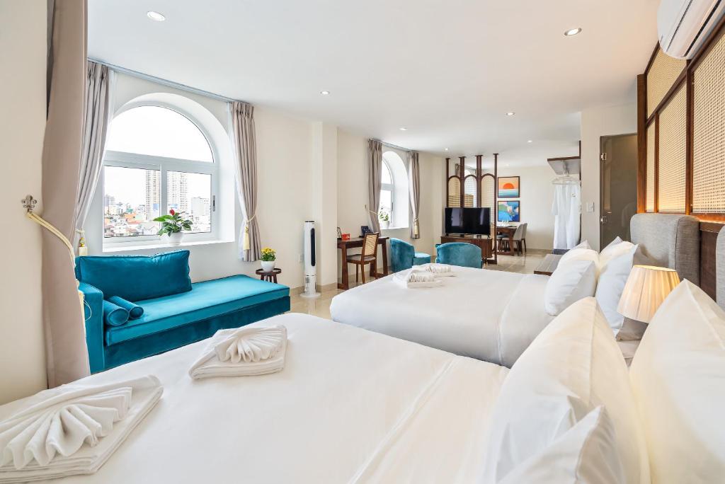 Suite Gia Đình