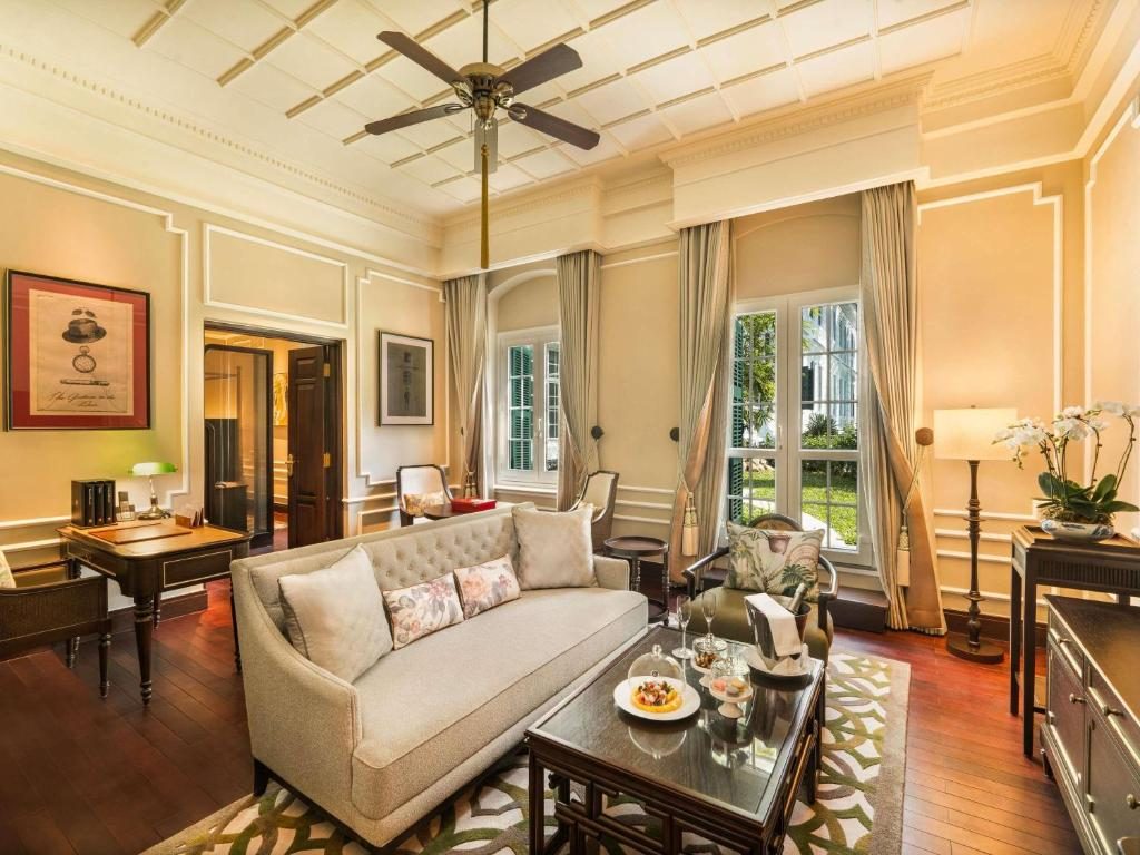 Heritage Wing Somerset Maugham Suite with King Beds – Metropole Privileges and Benefits