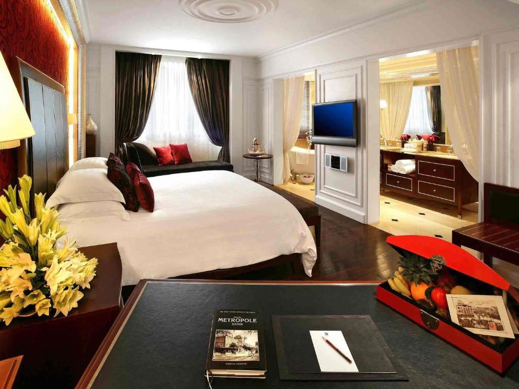 Phòng Grand Premium Cánh Opera Có Giường Cỡ King Và Các Quyền Lợi Tại Club Lounge