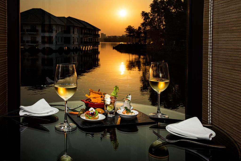 Junior Suite có giường cỡ King Nhìn ra quang cảnh Thành phố