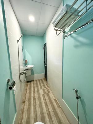 Phòng Giường Đôi Hạng Tiết Kiệm