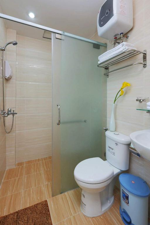 Phòng 3 Người Nhìn Ra Thành Phố