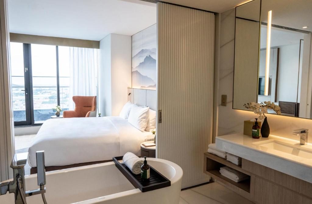 Dinh Thự Premium 2 Giường Đơn Có Ban Công