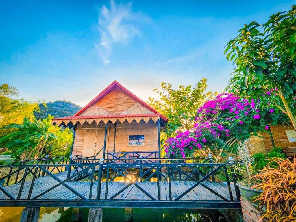 Bungalow Nhìn ra vườn