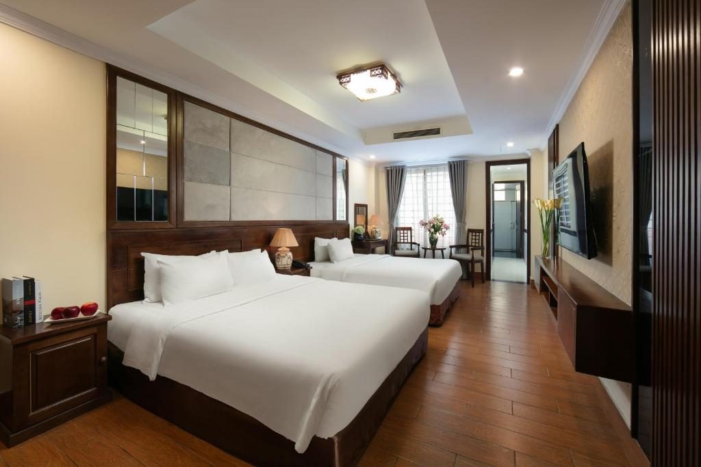 Phòng 3 Người Nhìn Ra Thành Phố