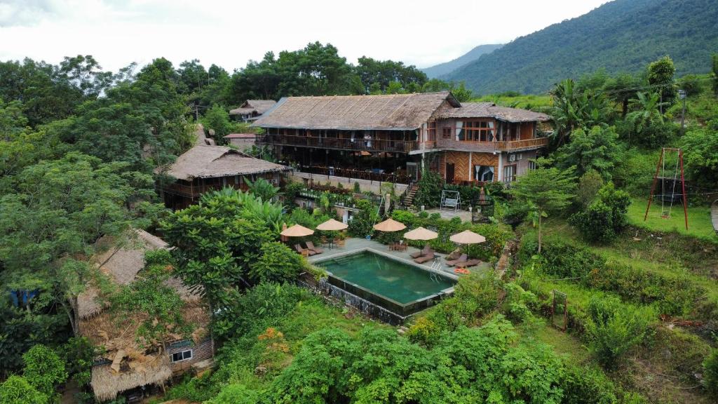 Inh La Home Pu Luong
