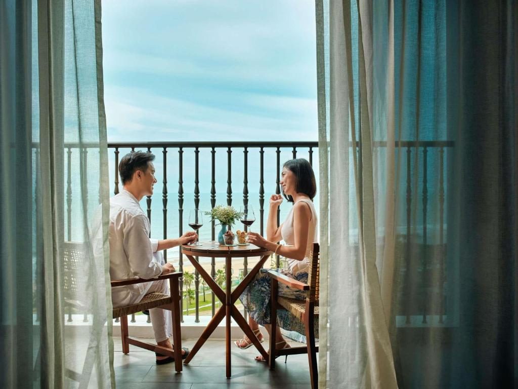 Phòng Executive Có Giường Cỡ King Với Ban Công Và Tầm Nhìn Ra Biển – Tầng Cao