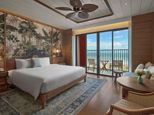 Phòng Executive Có Giường Cỡ King Với Ban Công Và Tầm Nhìn Ra Biển – Tầng Cao