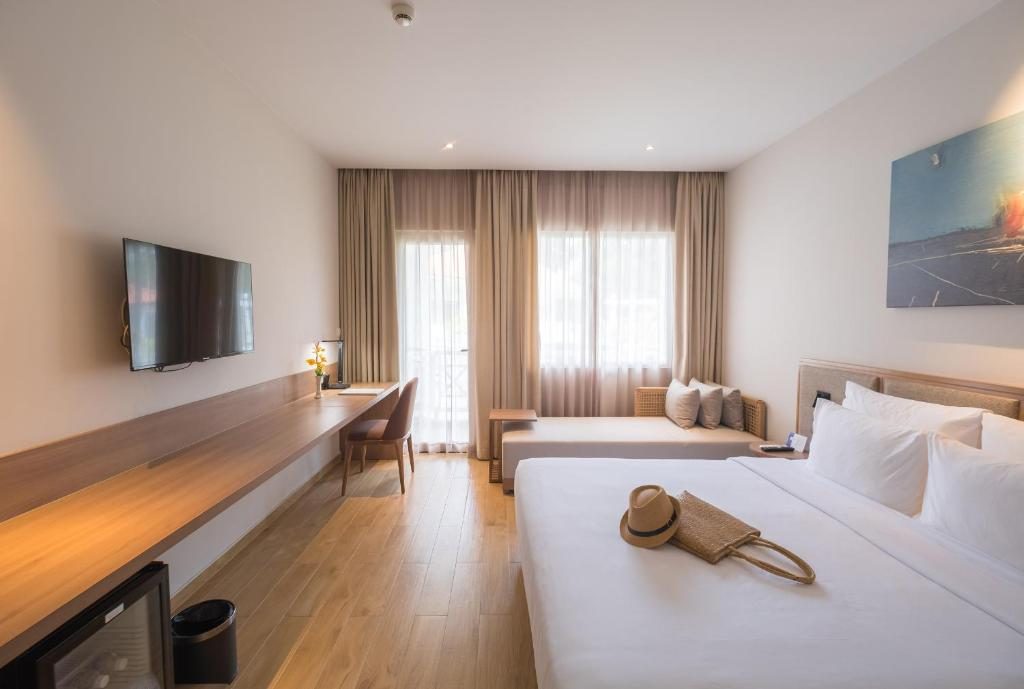 Premium Wooden Double Room